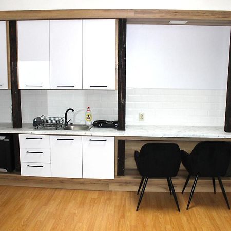 Trenčín Krasny Priestranny Slnecny Apartman V Centre Mesta מראה חיצוני תמונה