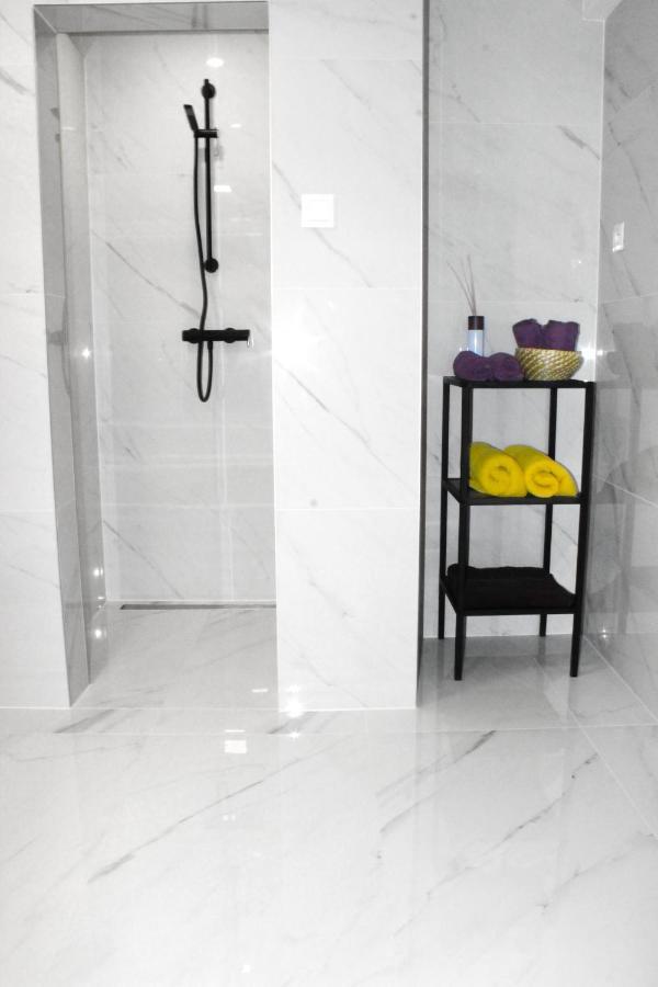 Trenčín Krasny Priestranny Slnecny Apartman V Centre Mesta מראה חיצוני תמונה