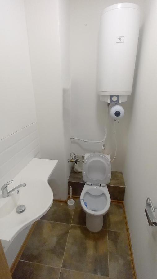 Trenčín Krasny Priestranny Slnecny Apartman V Centre Mesta מראה חיצוני תמונה